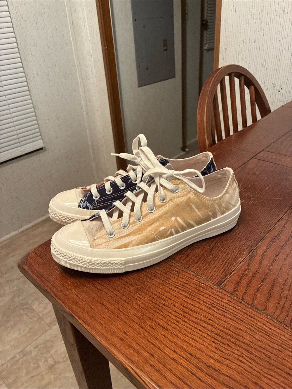 Converse Chuck Taylor All Stars Shoes Men’s 8/Women’s 10 Low 70 Renew Tropical - Picture 2 of 15